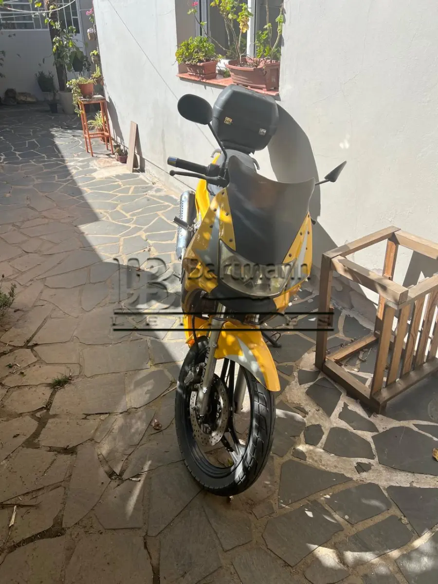 LOTE 001 - Moto Shineray