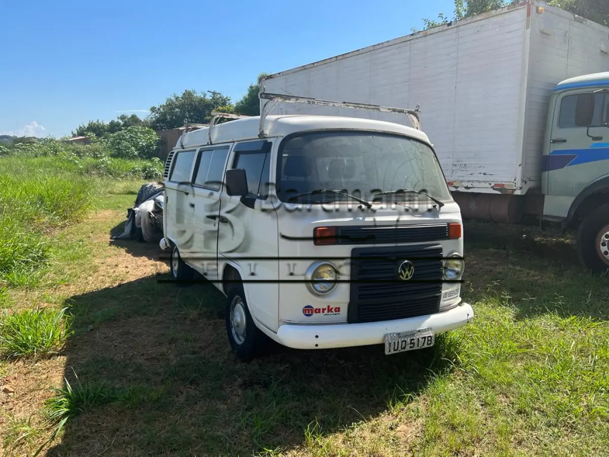LOTE 004 - Kombi