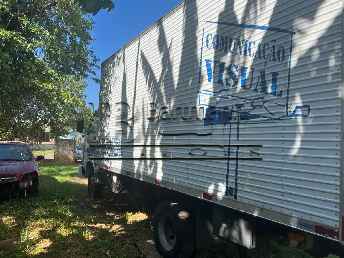 LOTE 001 - Caminhão