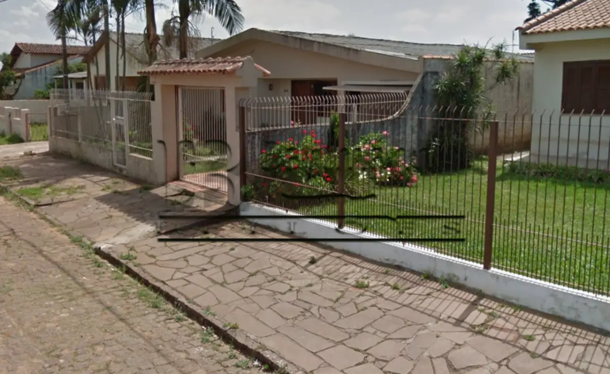 LOTE 001 - Casa General Portinho