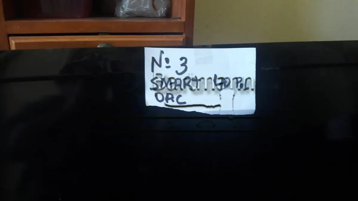 LOTE 003 - Smart tv AOC