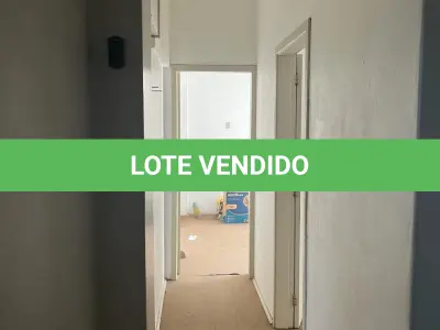 LOTE 001 - Sala comercial