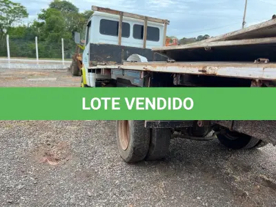 LOTE 001 - Caminhão 1999