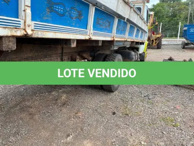 LOTE 001 - Caminhão 1999