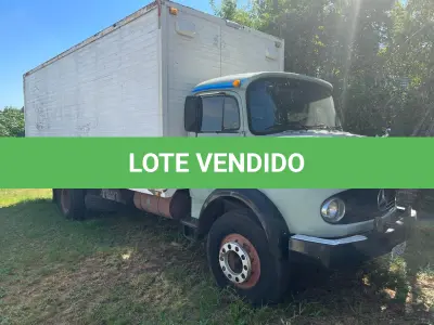 LOTE 003 - Caminhão Mercedes