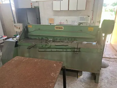 LOTE 005 - Guilhotina