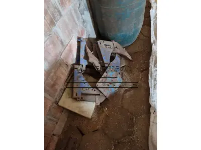 LOTE 001 - Plantadeira mecânica